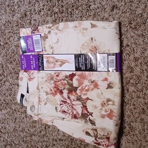 Skinny ankle pants. High rise soft stretch